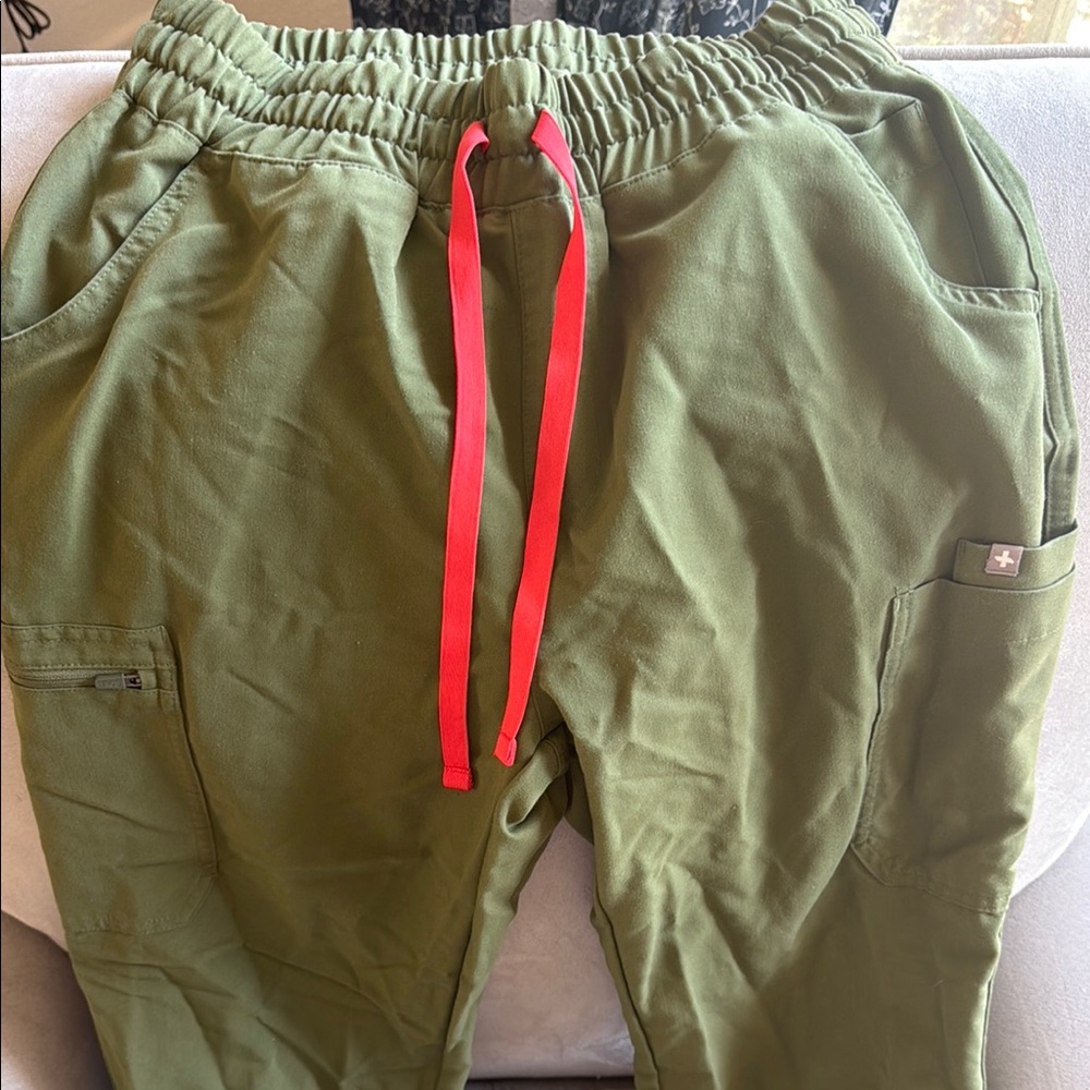Figs SMALL TALL Dark Olive Green YOLA Srcub Pants